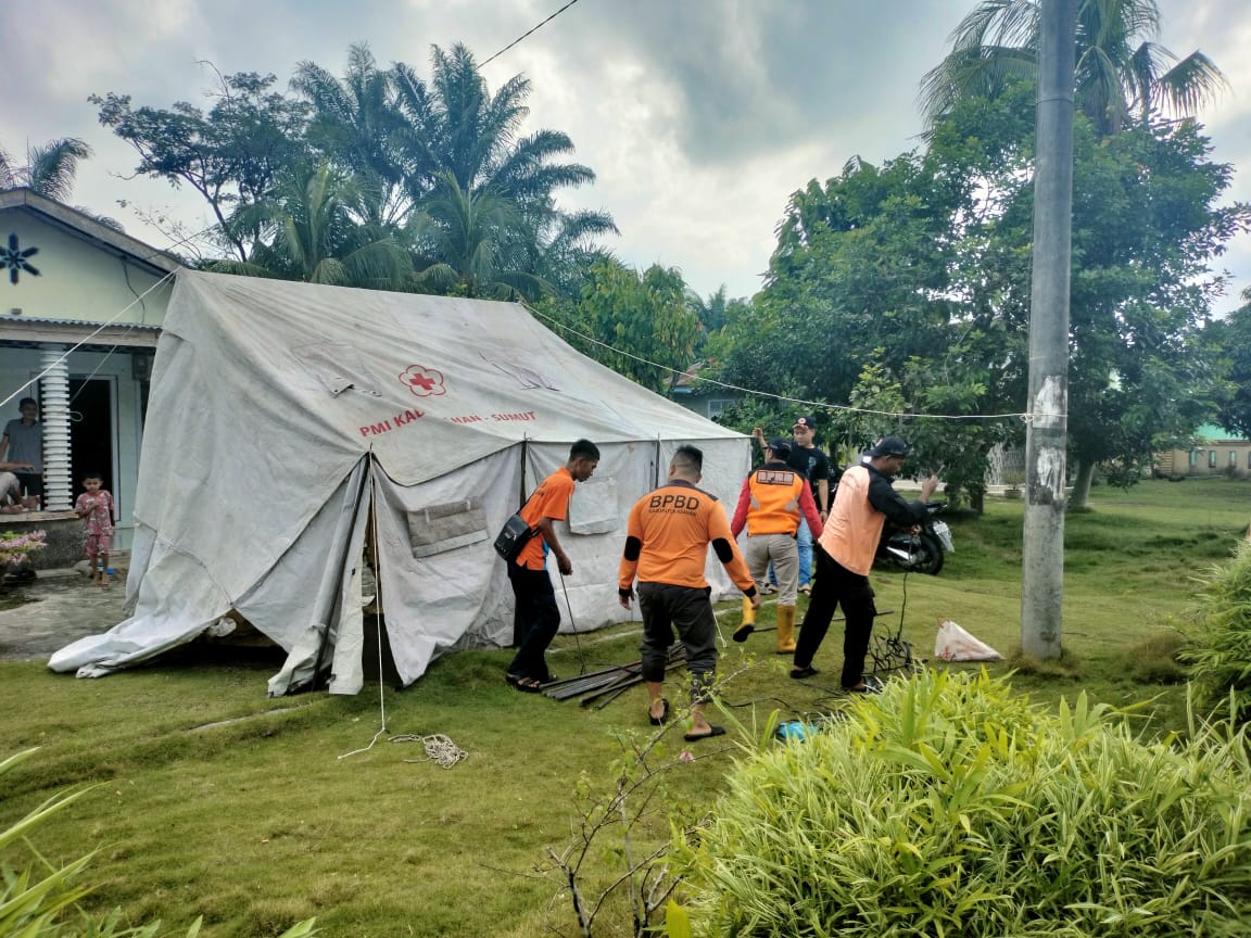Pemasangan Tenda di Desa Air Genting Kec. Air Batu