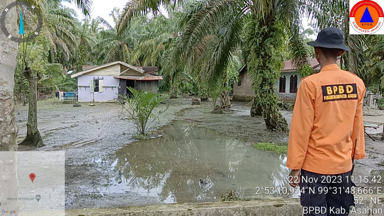 BPBD Kabupaten Asahan Melaporkan Situasi Kondisi Banjir di Desa Terusan Tengah dusun X Kec. Tinggi Raja